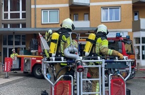 Feuerwehr Dresden: FW Dresden: Wohnungsbrand in der achten Etage eines Wohngebäudes