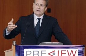 Preview Event & Communication: Operation im St. Pauli oder besser im HSV-OP? / Europas modernstes Klinikum wird Gastgeber der MEDICA-PREVIEW (mit Bild)