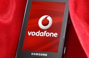Vodafone GmbH: Das Qbowl von Samsung exklusiv bei Vodafone: das elegante Internet- und E-Mail Handy für Weihnachten