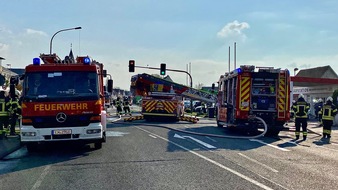 Feuerwehr Sprockhövel: FW-EN: Brand in Autowerkstatt - Vollalarm zu Beginn des Wochenendes