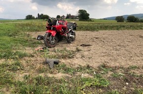 Polizeidirektion Bad Kreuznach: POL-PDKH: Verkehrsunfall mit schwerverletztem Motorradfahrer auf der K32