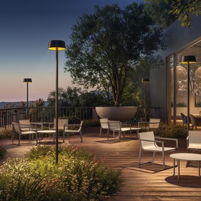 Gartenflair mit Solar: Lampenwelt.de präsentiert stromunabhängige Outdoorleuchten