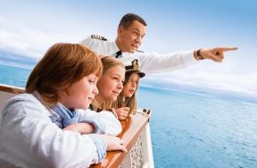 Hapag-Lloyd Cruises: MS EUROPA, MS EUROPA 2 und MS COLUMBUS 2: Drei Schiffe, ein Familienfolder (BILD)