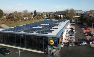 Schwarz Unternehmenskommunikation GmbH & Co. KG: 100 Prozent Grünstrom, 5.000 Photovoltaikanlagen: Die Schwarz Gruppe macht sich stark für den Klimaschutz