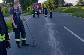 Feuerwehr Schermbeck: FW-Schermbeck: Ölspur auf der Erler Straße