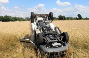 Polizei Minden-Lübbecke: POL-MI: Kleintransporter landet im Kornfeld