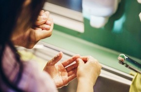 McDonald's Kinderhilfe Stiftung: "Schütz ich mich, schütz ich dich": Beim Kindergesundheitsmobil lernen Kinder alles über Handhygiene