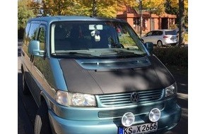 Polizeipräsidium Nordhessen - Kassel: POL-KS: Baunatal: Unbekannte entwenden grünen VW Bus in Großenritte: Polizei sucht Zeugen