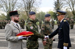 PIZ Heer: Deutscher Soldat in Frankreich für Tapferkeit ausgezeichnet