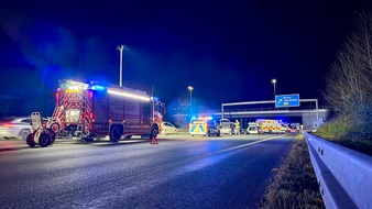 Feuerwehr Neuss: FW-NE: Verkehrsunfall auf der A57 Höhe Neuss-Reuschenberg | Vier verletzte Personen
