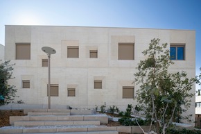 Medienmitteilung: Lernen im richtigen Licht - Griesser Sonnenschutz für den Schulkomplex Hypatie in Montpellier