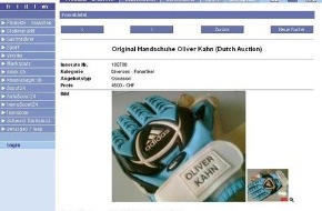 media swiss ag: Oliver Kahns Handschuhe auf Internet-Marktplatz