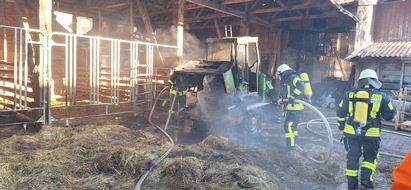 Kreisfeuerwehr Rotenburg (W&uuml;mme): FW-ROW: &Uuml;bergreifen der Flammen verhindert
