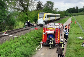KFV Bodenseekreis: Kollision zwischen Regionalbahn und Lieferwagen fordert ein Todesopfer