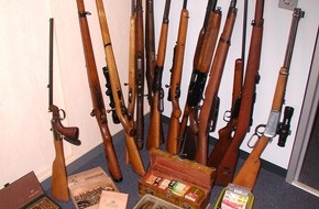 Polizei Düren: POL-DN: 030116 -2- Schusswaffen und Munition aufgefunden