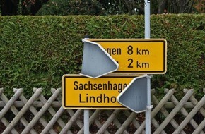 Polizeiinspektion Nienburg / Schaumburg: POL-NI: Lindhorst: Verkehrszeichen beschädigt