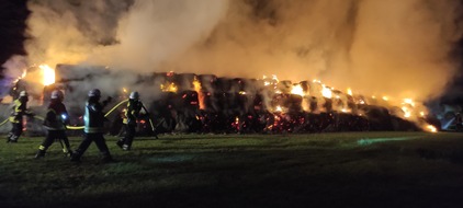 Polizeiinspektion Wilhelmshaven/Friesland: POL-WHV: Pressemeldung der Polizei Varel vom 14.09.2021 Brand von ca. 500 Strohballen in Bockhorn