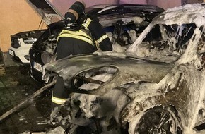 Feuerwehr Dortmund: FW-DO: Drei Autos brennen in der Nacht in Dortmund-Scharnhorst