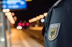 Bundespolizeidirektion München: Bundespolizeidirektion München: Angriff mit Flasche ruft Bundespolizei auf den Plan / Gefährliche Körperverletzung, Bedrohung, Beleidigung, Hausfriedensbruch