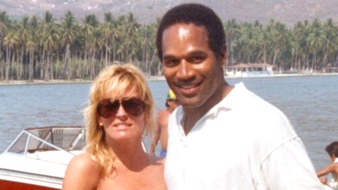 Interview mit den Schwestern von Nicole Brown Simpson: „Wir sprechen so oft über häusliche Gewalt, weil wir nicht wollen, dass eine solche Tragödie woanders auch passiert“