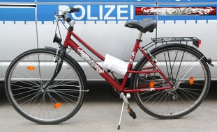 Polizeiinspektion Hameln-Pyrmont/Holzminden: POL-HM: Nach Fahrraddiebstahl ein anderes Fahrrad abgestellt - Polizei sucht Eigentümer und gibt Hinweise