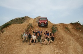 Kabel Eins: Motoren, Staub und Tränen - Wer qualifiziert sich für die härteste Offroad-Rallye Europas? kabel eins-Zuschauer kämpfen vom 23. bis 27. Juni 2008 in "Abenteuer Leben - täglich Wissen" um einen Startplatz