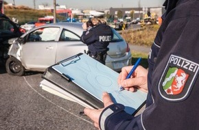 Polizei Rhein-Erft-Kreis: POL-REK: Drei Personen bei Verkehrsunfall verletzt - Brühl