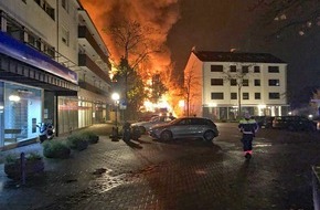 Polizei Mettmann: POL-ME: Erstmeldung: Großbrand einer leerstehenden Industriehalle - Polizei ermittelt zur Brandursache - Haan - 2111031