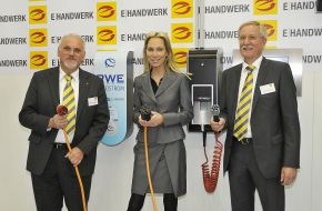 RWE AG: RWE startet mit ZVEH und Innungsbetrieben gemeinsamen Aufbau von Schnell-Ladestationen für Elektroautos / Auftakt in NRW