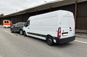 Polizeidirektion Landau: POL-PDLD: Auffahrunfall mit leichtverletzten Personen