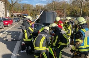 Feuerwehr Bochum: FW-BO: Schwerer Verkehrsunfall in Bochum-Hamme