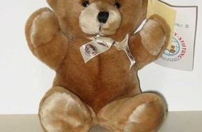 Polizeidirektion Göttingen: POL-GOE: (1072) Dreijähriger im Alleingang um den Kiessee - Teddy als Tröster
