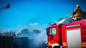 FW Gronau: Abschlussmeldung - Großbrand im Industriegebiet am Alten Postweg