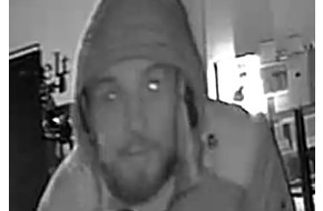 Wiesbaden - Polizeipräsidium Westhessen: POL-WI: Öffentlichkeitsfahndung nach männlichem Täter zu einer Einbruchserie