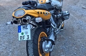 Polizei Mettmann: POL-ME: Gleich zwei BMW-Motorräder aus Tiefgarage entwendet - Hilden - 1901138