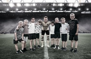 SOS-Kinderdorf e.V.: Marco Reus macht sich für Kinder und Familien in Deutschland stark: Gemeinsam mit dem Fußballprofi startet der SOS-Kinderdorf e.V. die Kampagne #alle13minuten