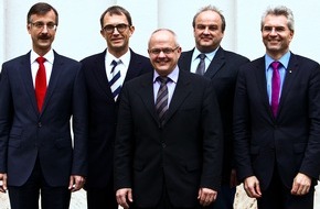 ABDA Bundesvgg. Dt. Apothekerverbände: Dr. Andreas Kiefer als DAPI-Vorsitzender bestätigt (FOTO)