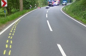 Kreispolizeibehörde Oberbergischer Kreis: POL-GM: 040621-410: Motorradfahrer bei Alleinunfall schwer verletzt