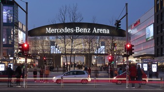 Anschutz Entertainment Group: 1 Jahr Mercedes Platz / Bis zu 30.000 Besucher kamen täglich im ersten Jahr