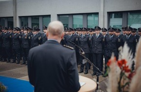 Bundespolizeidirektion Flughafen Frankfurt am Main: BPOLD FRA: Feierliche Vereidigung: 115 neue Bundespolizisten am Flughafen Frankfurt am Main