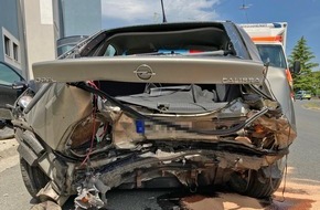 Polizei Mettmann: POL-ME: 82-Jähriger nach Unfall schwer verletzt - Haan - 2205127