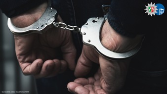 Polizeipräsidium Oberhausen: POL-OB: Mehrere Polizeibeamte angegriffen - 56-Jähriger in Gewahrsam genommen