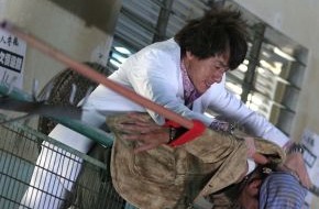ProSieben: Einbrecher auf Abwegen: Jackie Chan in "Rob-B-Hood" am Freitag auf ProSieben