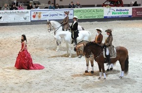 Messe Berlin GmbH: HIPPOLOGICA 2012 - Reitkunst unterm Funkturm: Showeinlagen mit gerittenem Flamenco (BILD)