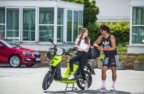 Skoda Auto Deutschland GmbH: eScooter-Sharing-Dienst ,BeRider' des SKODA AUTO DigiLab erweitert Flotte für kommende Saison (FOTO)