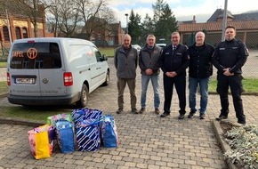 Polizeiinspektion Göttingen: POL-GÖ: (614/2023) Mitarbeitende des Polizeikommissariats Hann. Münden spenden Lebensmittel an die Tafel Münden e. V. - 70 Kilo übergeben