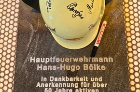 Feuerwehr Weinheim: FW Weinheim: Ein halbes Jahrhundert im Dienst f&uuml;r die Gemeinschaft. Feuerwehr Weinheim verabschiedet Hans-Hugo B&ouml;lke aus dem aktiven Einsatzdienst