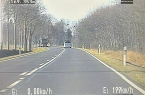 Polizeipr&auml;sidium Neubrandenburg: POL-NB: Kleinbusfahrer rast mit fast 200 km/h &uuml;ber die B105