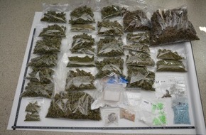 Polizeiinspektion Aurich/Wittmund: POL-AUR: Schlag gegen Drogenszene - erhebliche Menge Betäubungsmittel beschlagnahmt