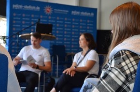 Polizeiakademie Niedersachsen: POL-AK NI: Die Polizeiakademie Niedersachsen feiert 75 Jahre Grundgesetz Vielfältige Aktionen an allen Studienstandorten der Polizeiakademie Niedersachsen